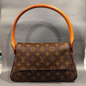 Louis Vuitton Monogram mini looping shoulder bag